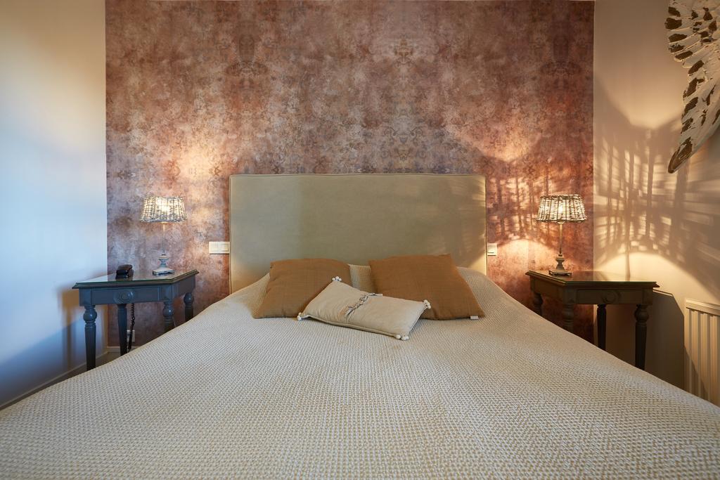 The Originals City, Hotel La Cour Carree, Eu Eu (Seine-Maritime) Exteriör bild